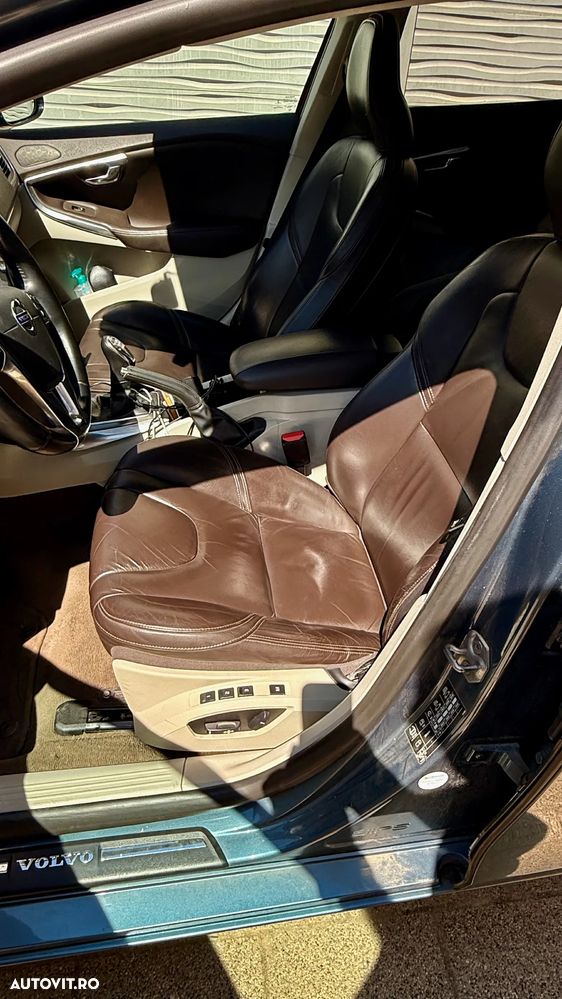 Volvo V40 D2 - 9