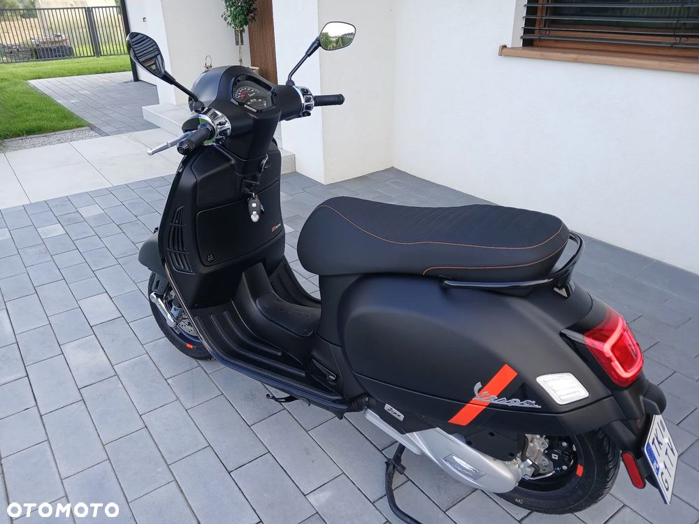 Piaggio Vespa - 3