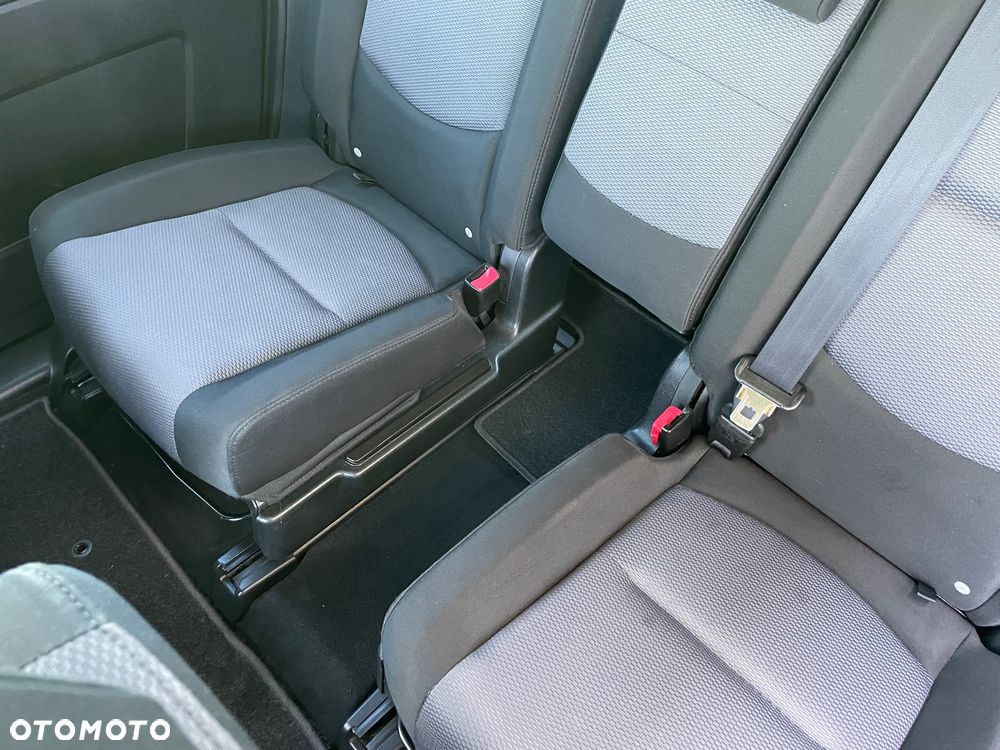 Mazda 5 - 22