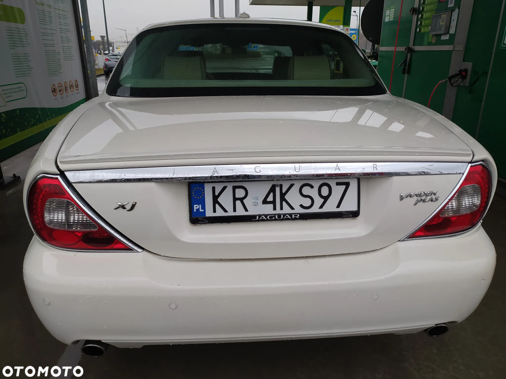 Jaguar XJ - 18