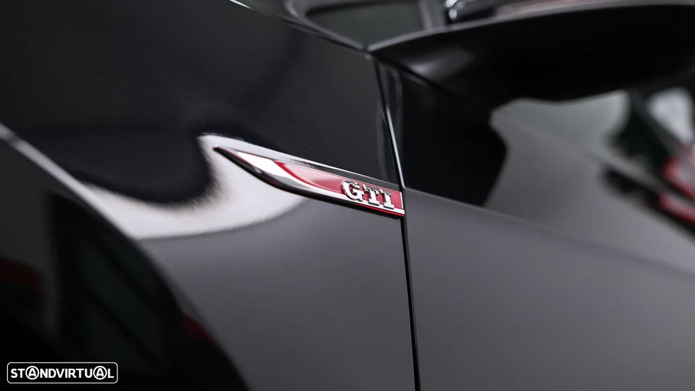 VW Golf GTI 2.0 TSI OPF DSG Performance - 12