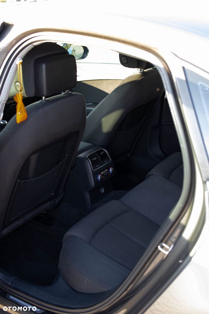 Audi A6 Limousine 2.0 TDI - 9