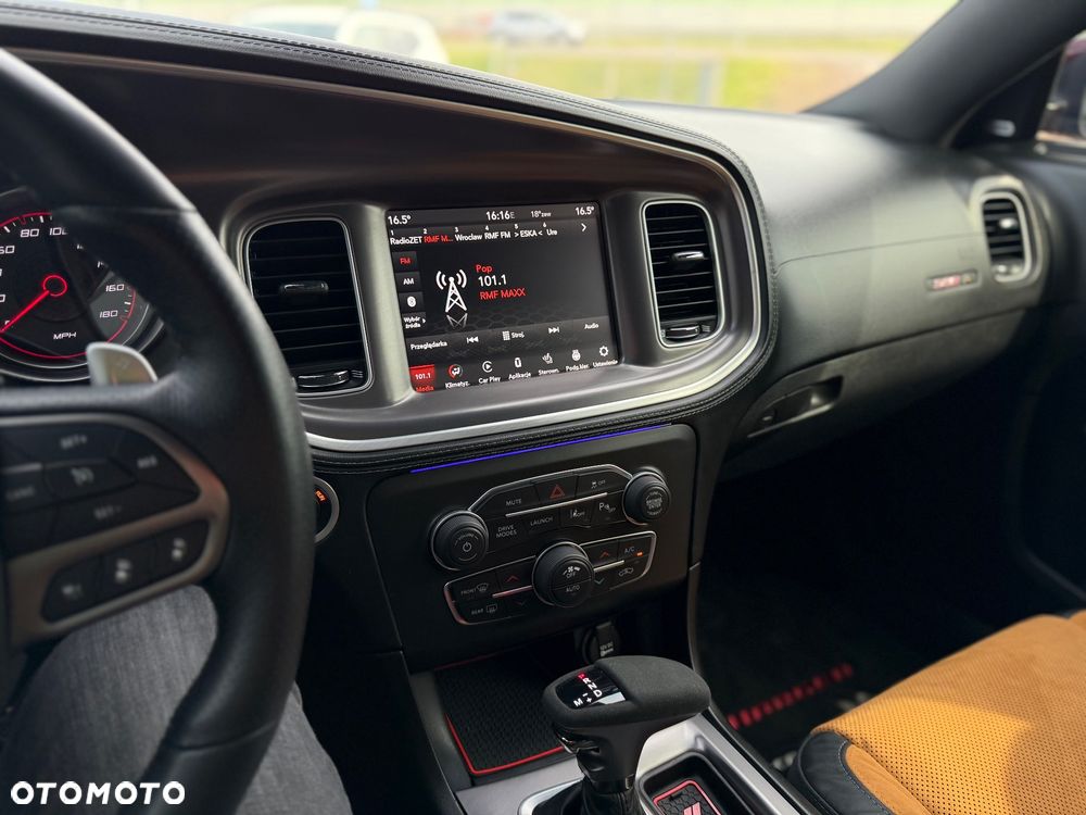 Dodge Charger Automatik SRT 392 - 12