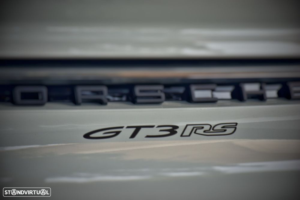 Porsche 911 (992) - 12