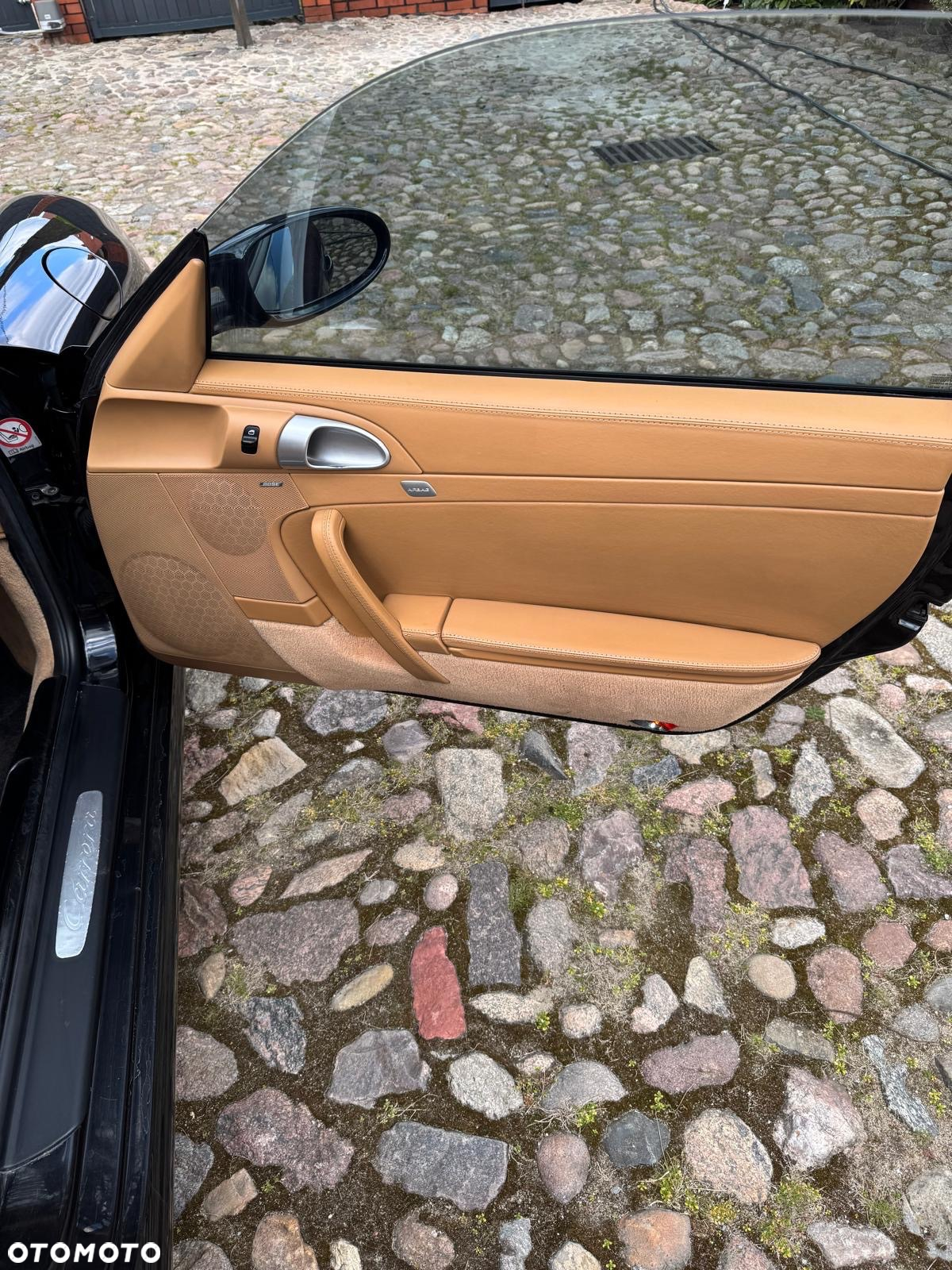 Porsche 911 Carrera - 14