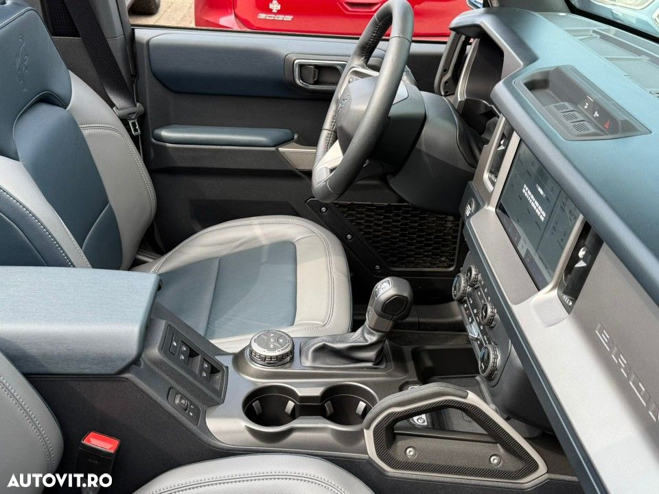 Ford Bronco - 19