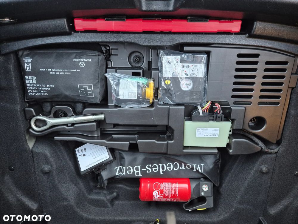 Mercedes-Benz Klasa A 200 d 4Matic 8G-DCT AMG Line - 10