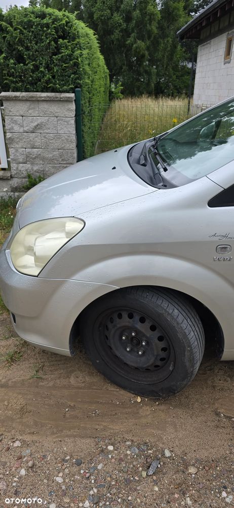 Toyota Corolla Verso - 13