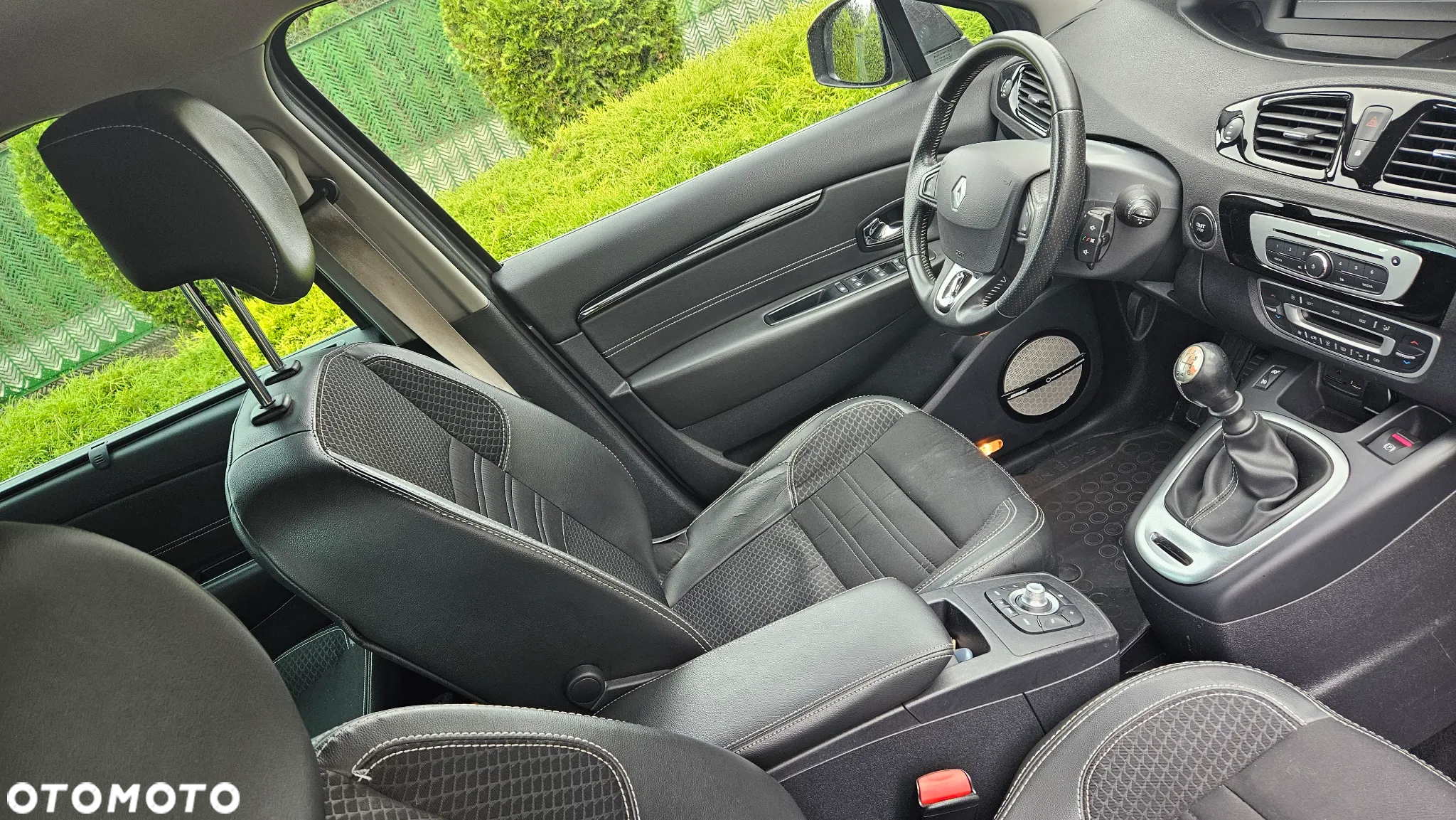 Renault Scenic 1.2 TCe Energy Bose - 10