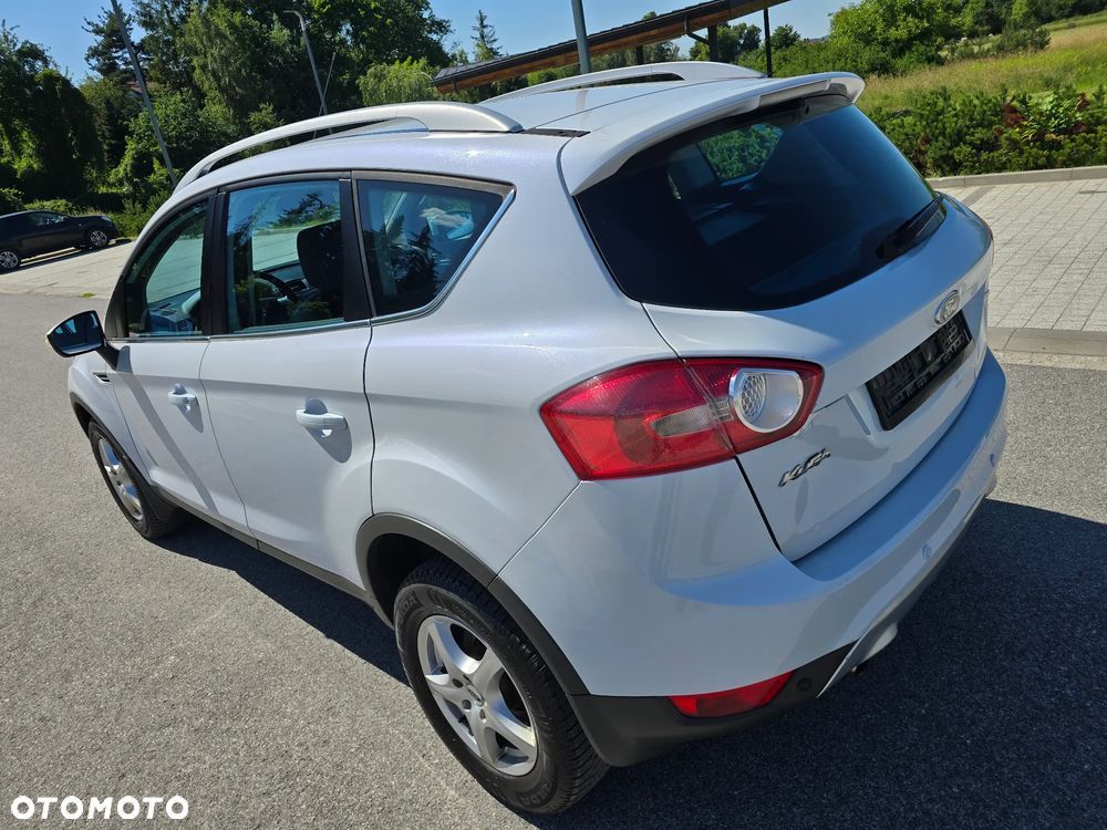 Ford Kuga 2.0 TDCi 4x4 Titanium - 38