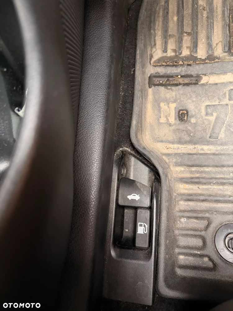 Toyota Corolla 1.6 Comfort - 22