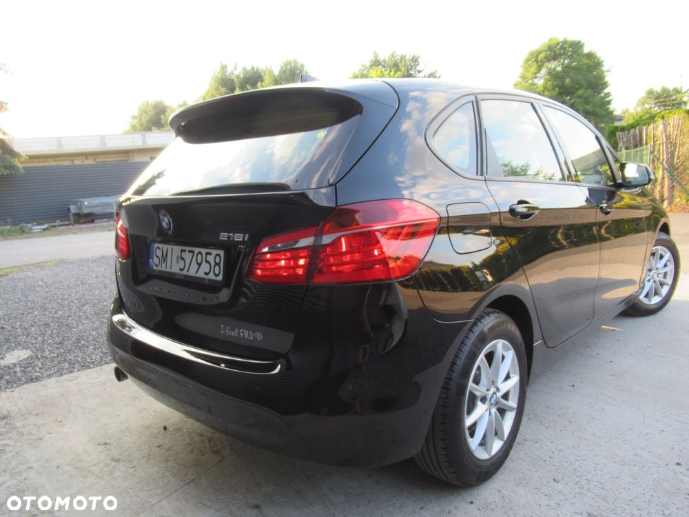 BMW Seria 2 218i - 4