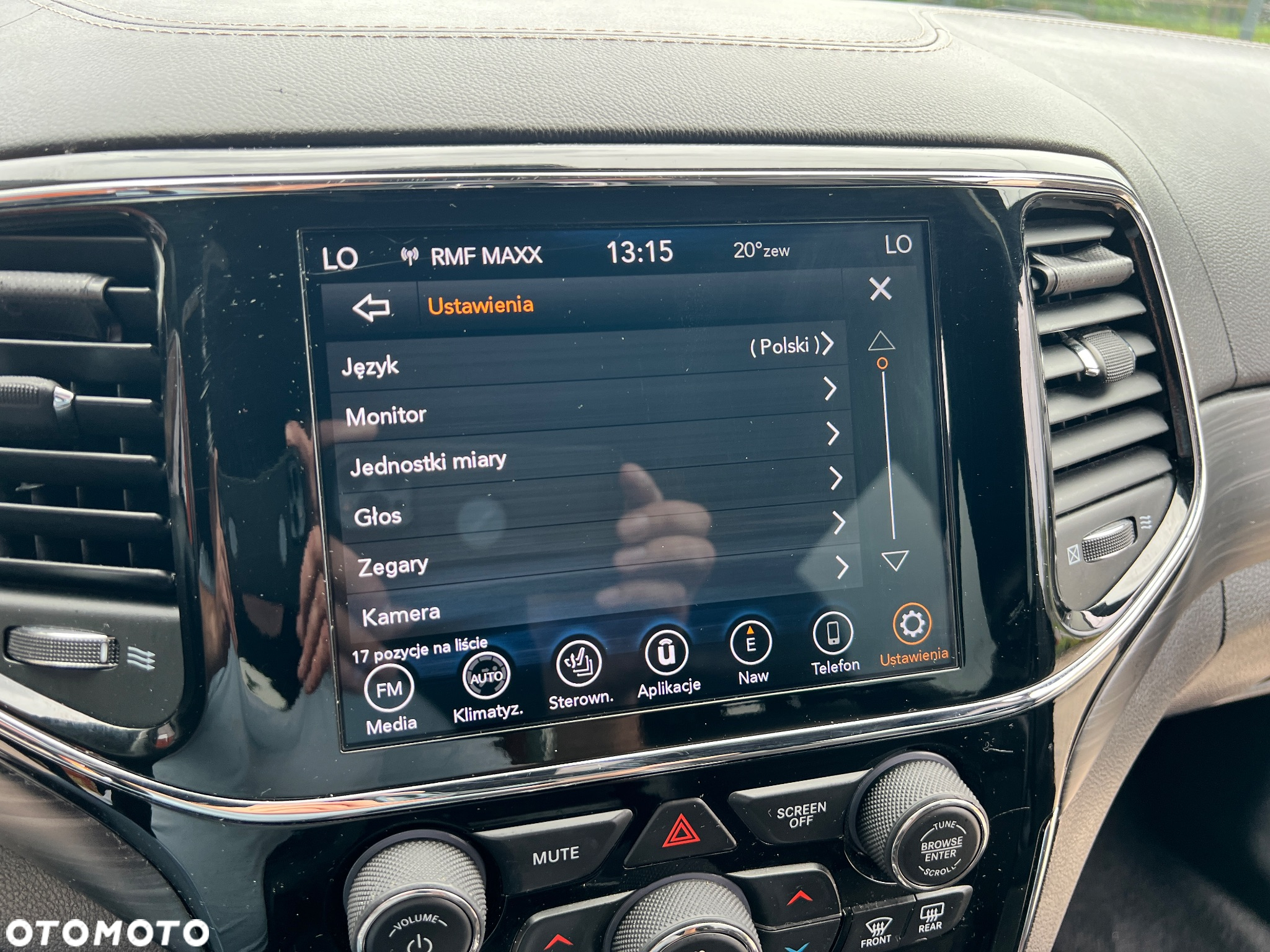 Jeep Grand Cherokee - 20