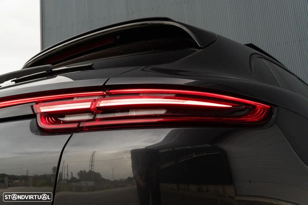Porsche Panamera Sport Turismo 4 E-Hybrid Platinum Edition PDLS - 43