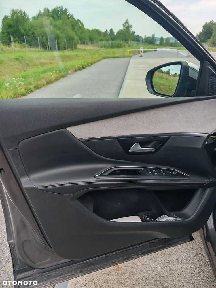 Peugeot 5008 2.0 BlueHDI GT S&S EAT8 - 12