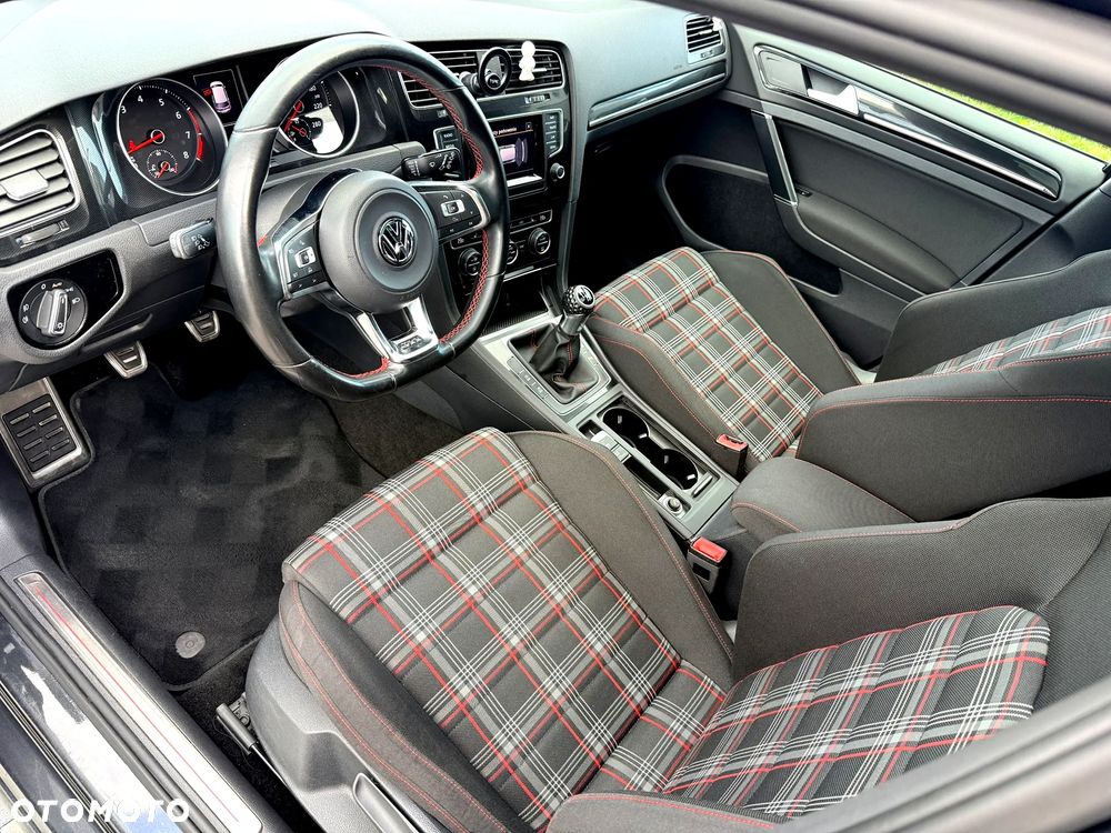 Volkswagen Golf GTI BlueMotion Technology - 15