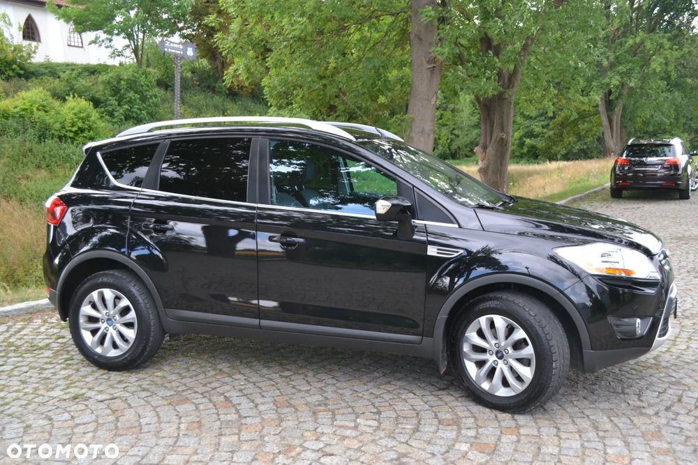 Ford Kuga 2.0 TDCi 2x4 Titanium - 16