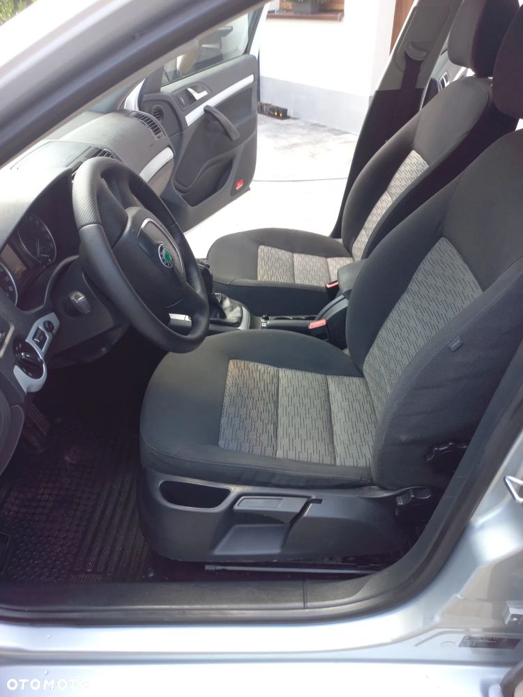 Skoda Octavia 1.6 TDI Elegance - 6