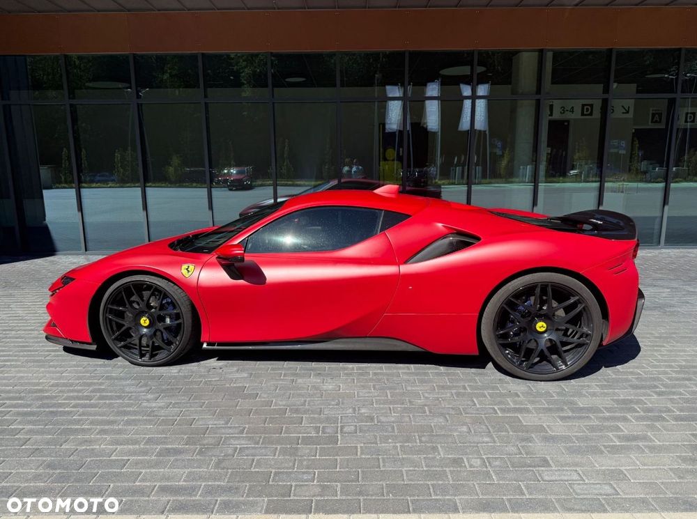 Ferrari SF90 Stradale - 2