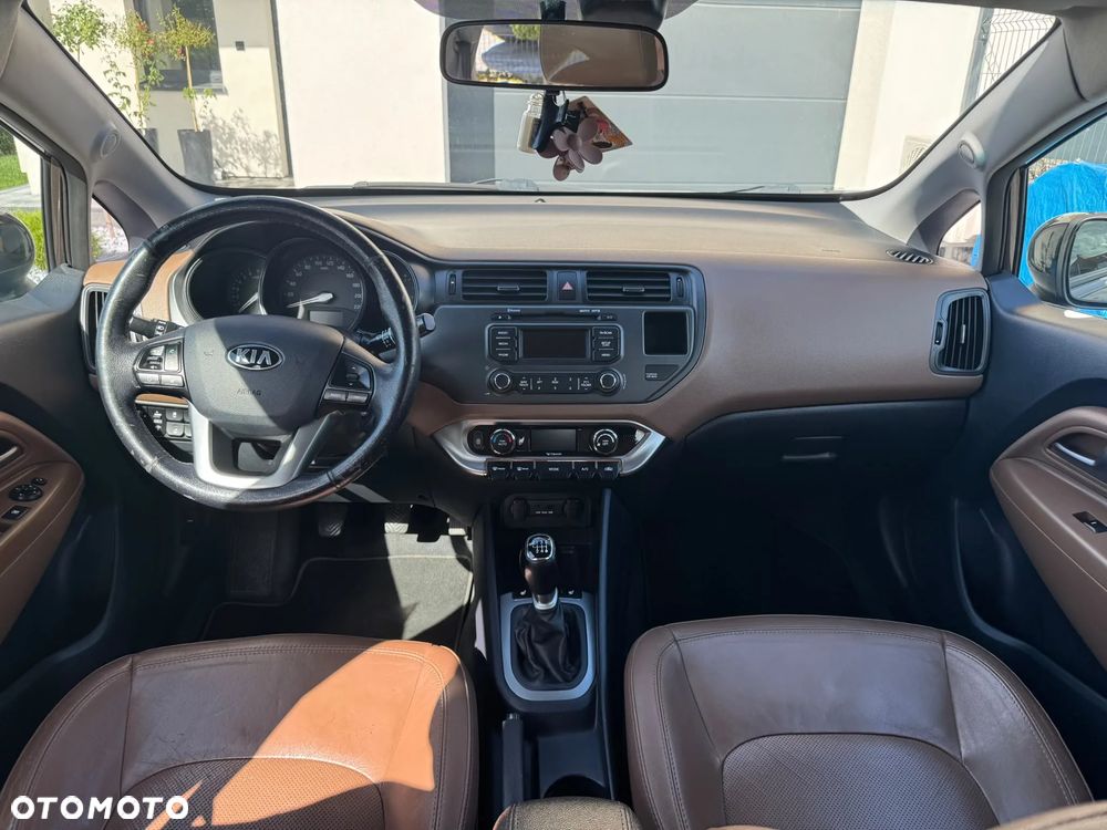 Kia Rio 1.4 Dream Team Edition - 11