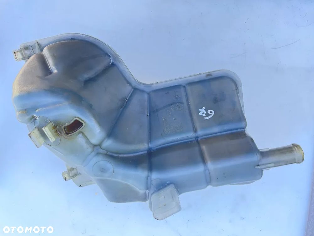 ZBIORNICZEK WYRÓWNAWCZY AUDI A4 B6 8E0121403 - 3