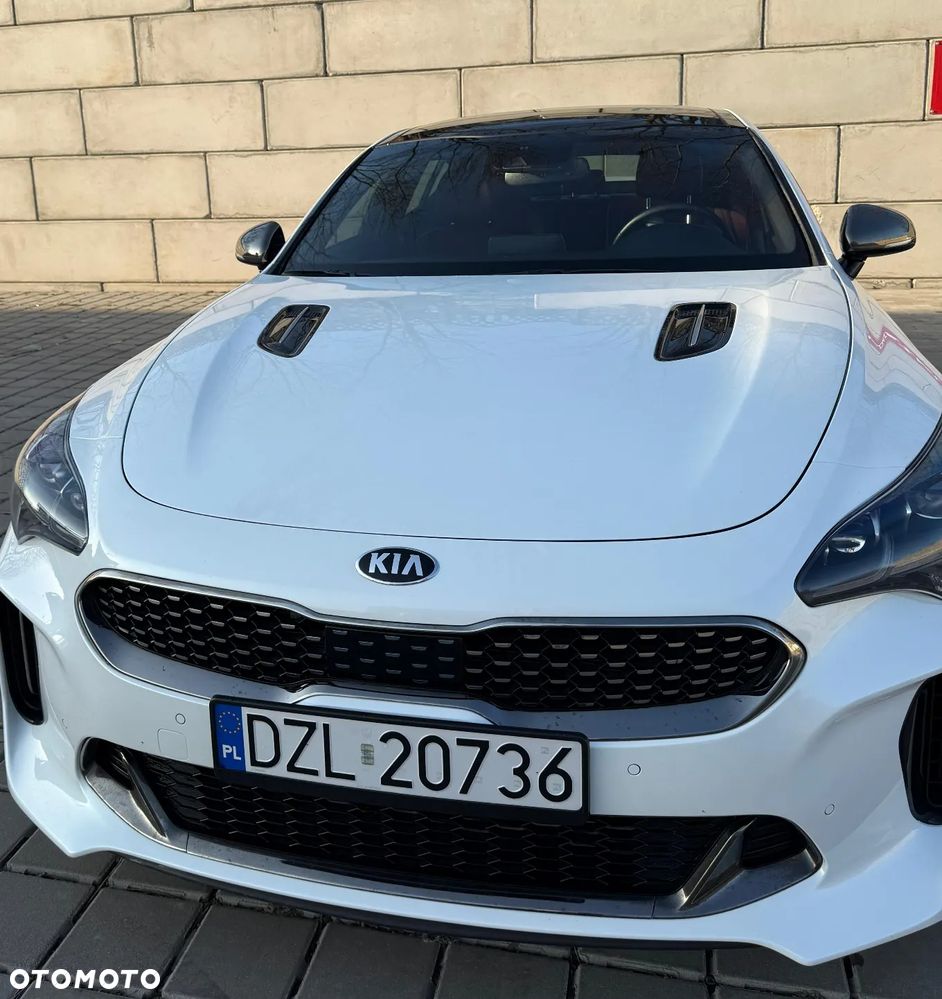 Kia Stinger 3.3 T-GDI V6 GT AWD - 3