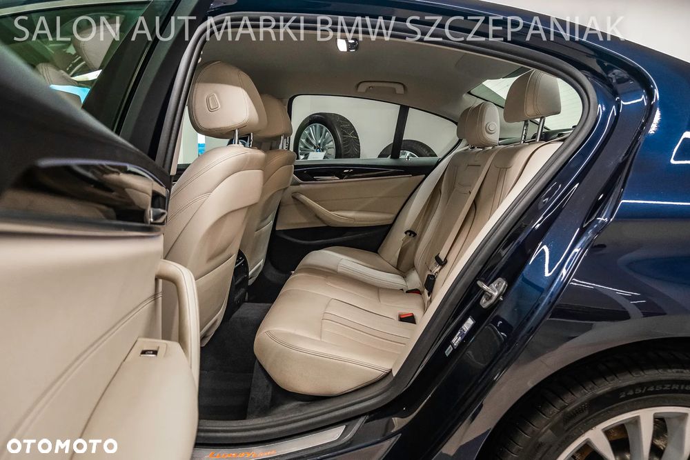 BMW Seria 5 520d xDrive Luxury Line - 24