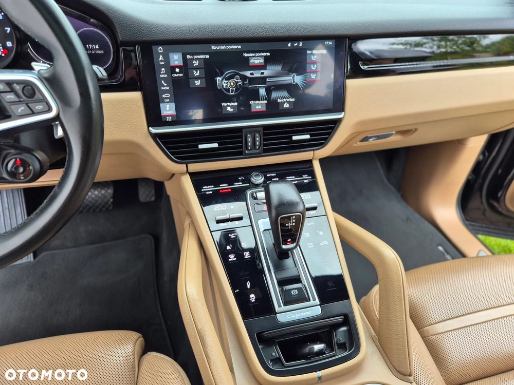 Porsche Cayenne Platinum Edition - 22