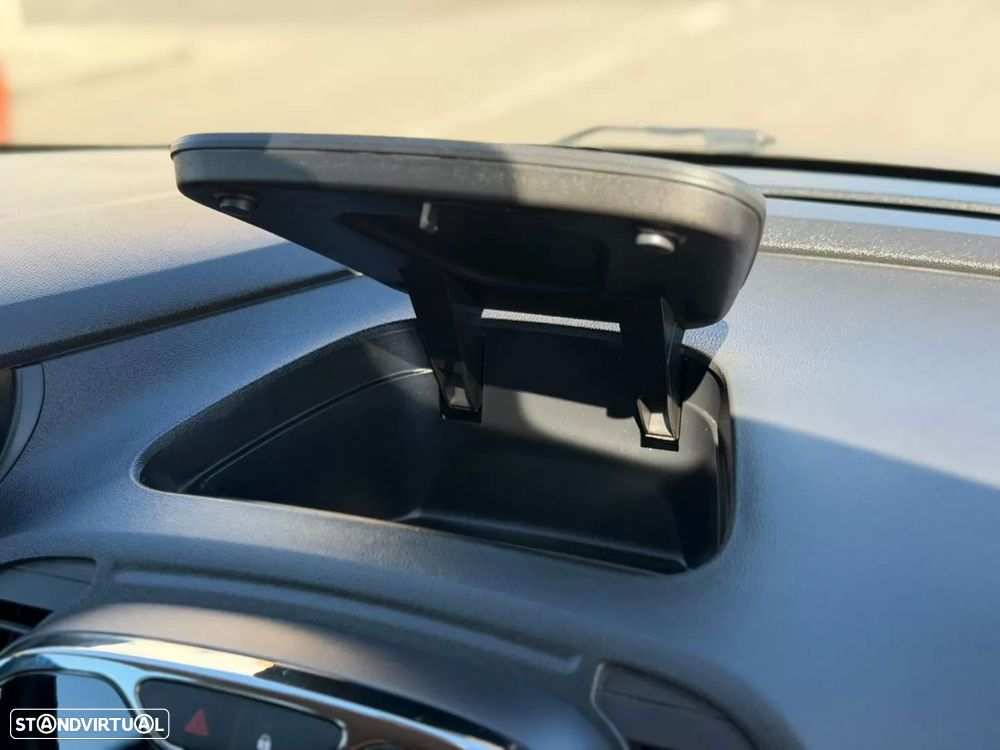 Renault Captur TCe 120 EDC Dynamique — fotografia 16