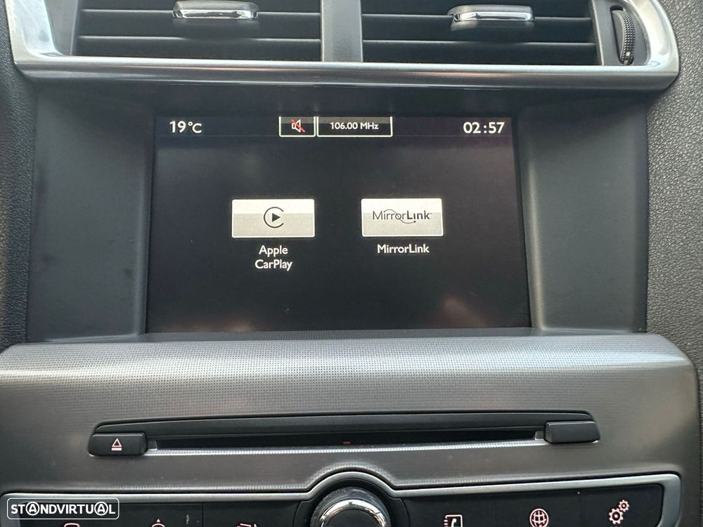 Citroën C4 1.2 PureTech Shine EAT6 - 22