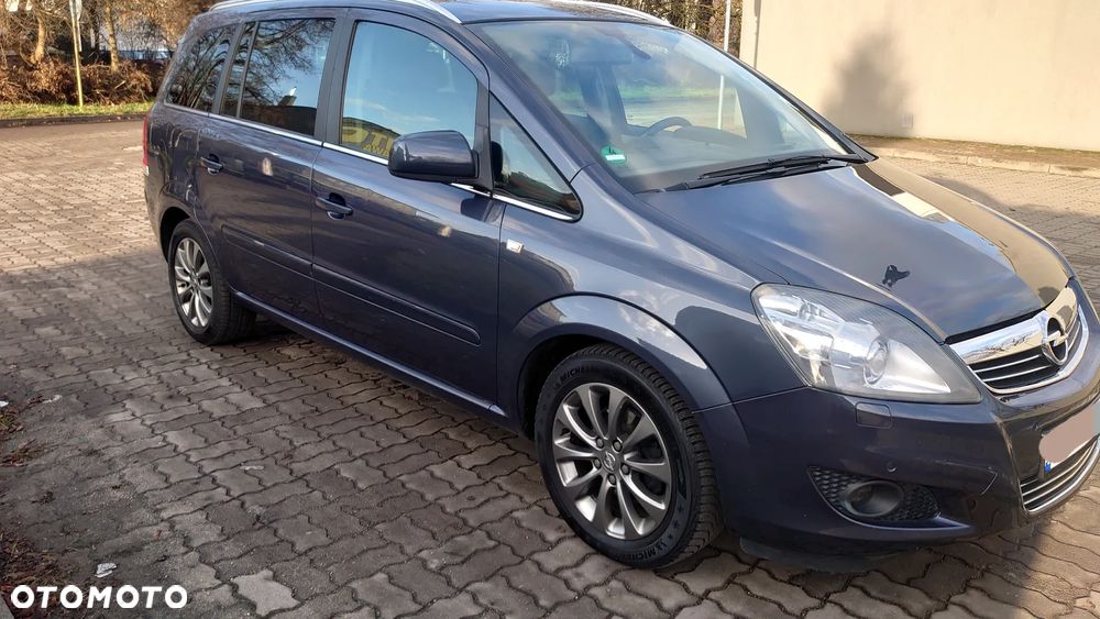 Opel Zafira 1.8 Navi - 8