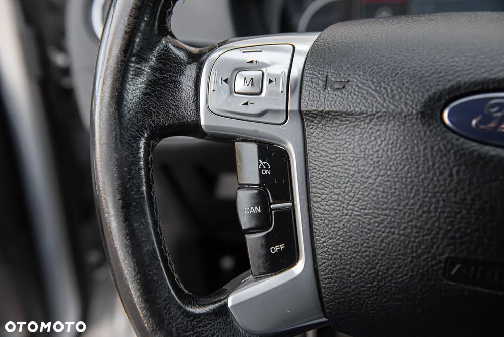 Ford Mondeo 2.5 Titanium - 20