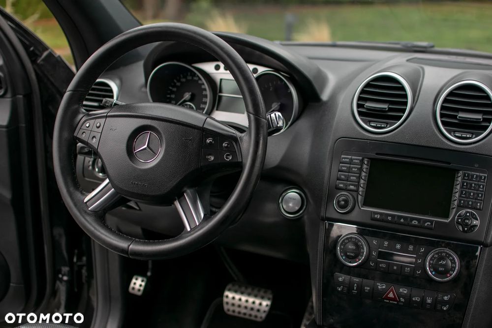 Mercedes-Benz ML - 38