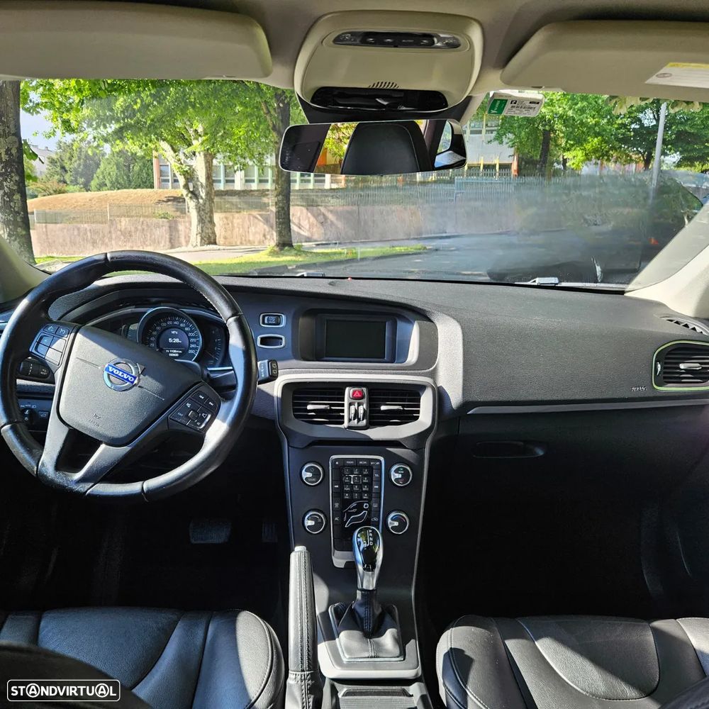 Volvo V40 1.6 D2 Kinetic Powershift Eco - 29