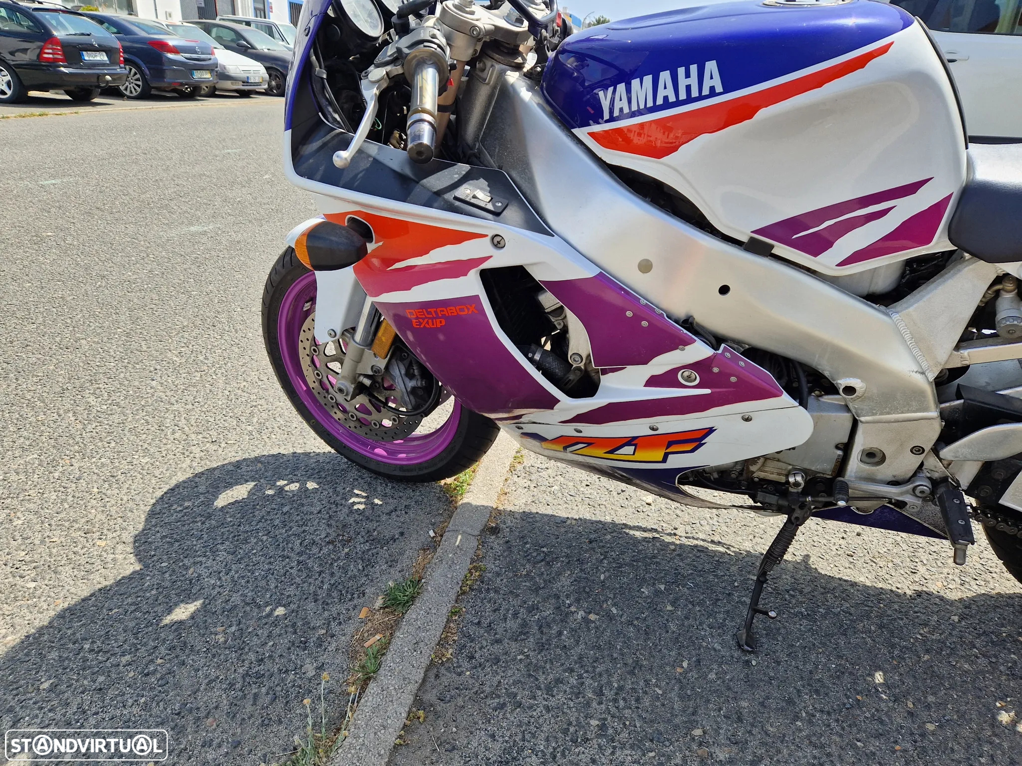 Yamaha YZF - 6