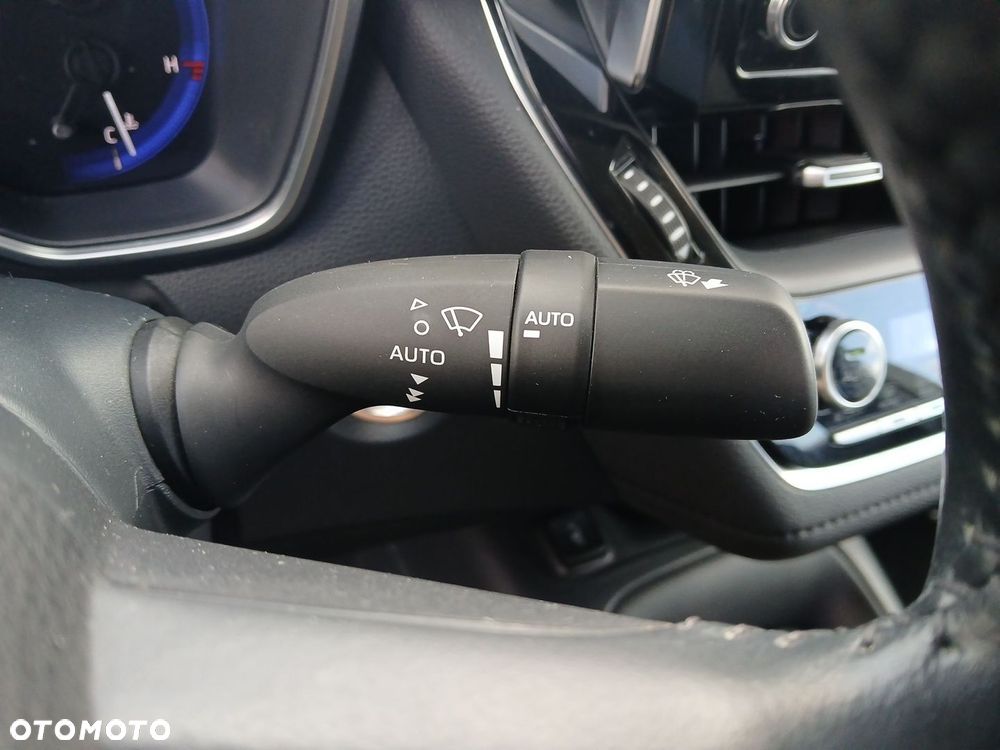 Toyota Corolla 1.8 Hybrid Comfort - 26