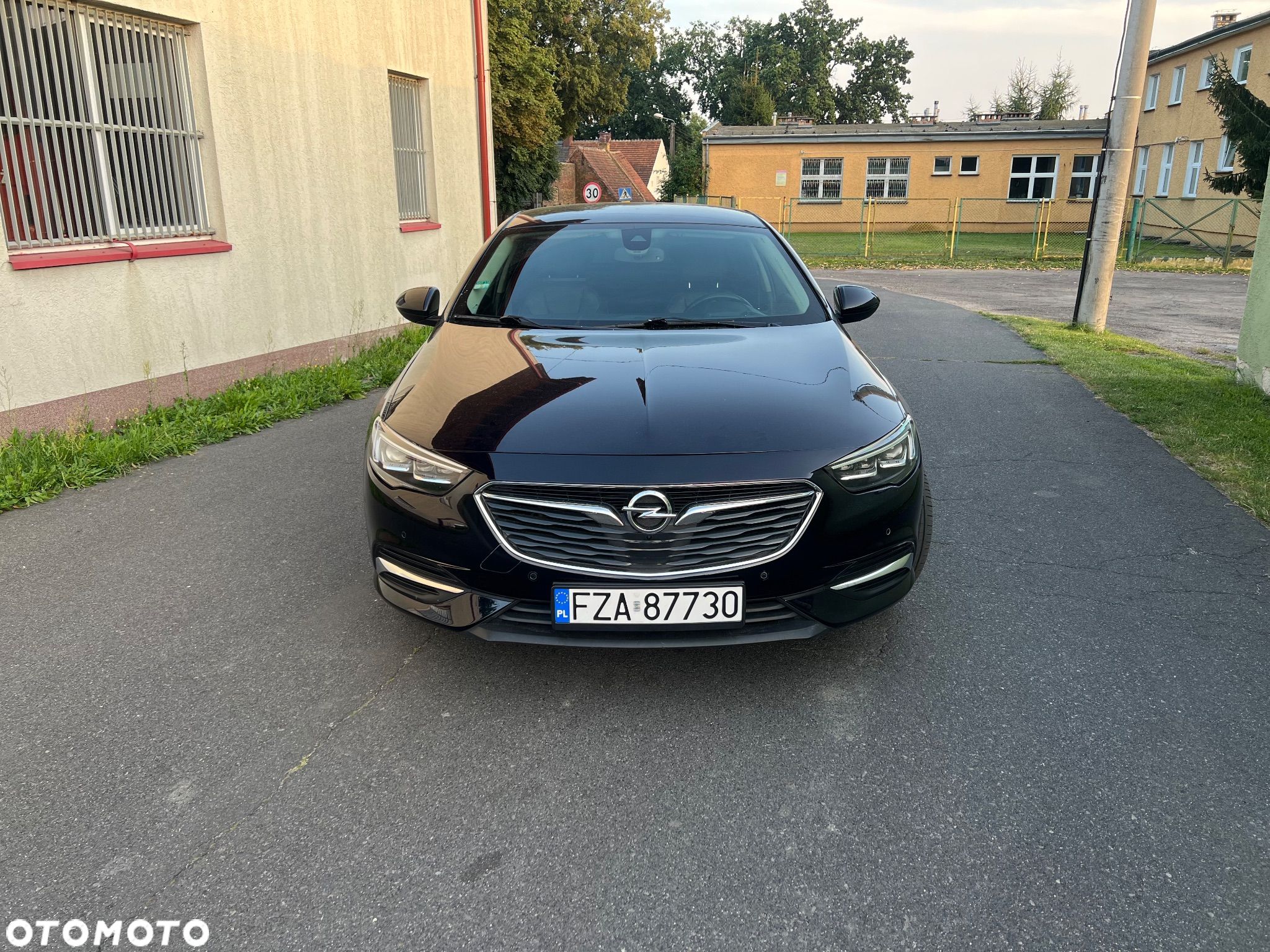 Opel Insignia CT 2.0 CDTI Exclusive S&S - 1