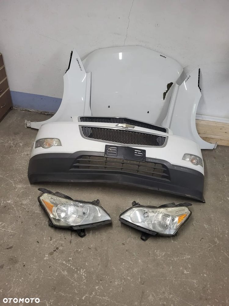 Chevrolet traverse maska - 2