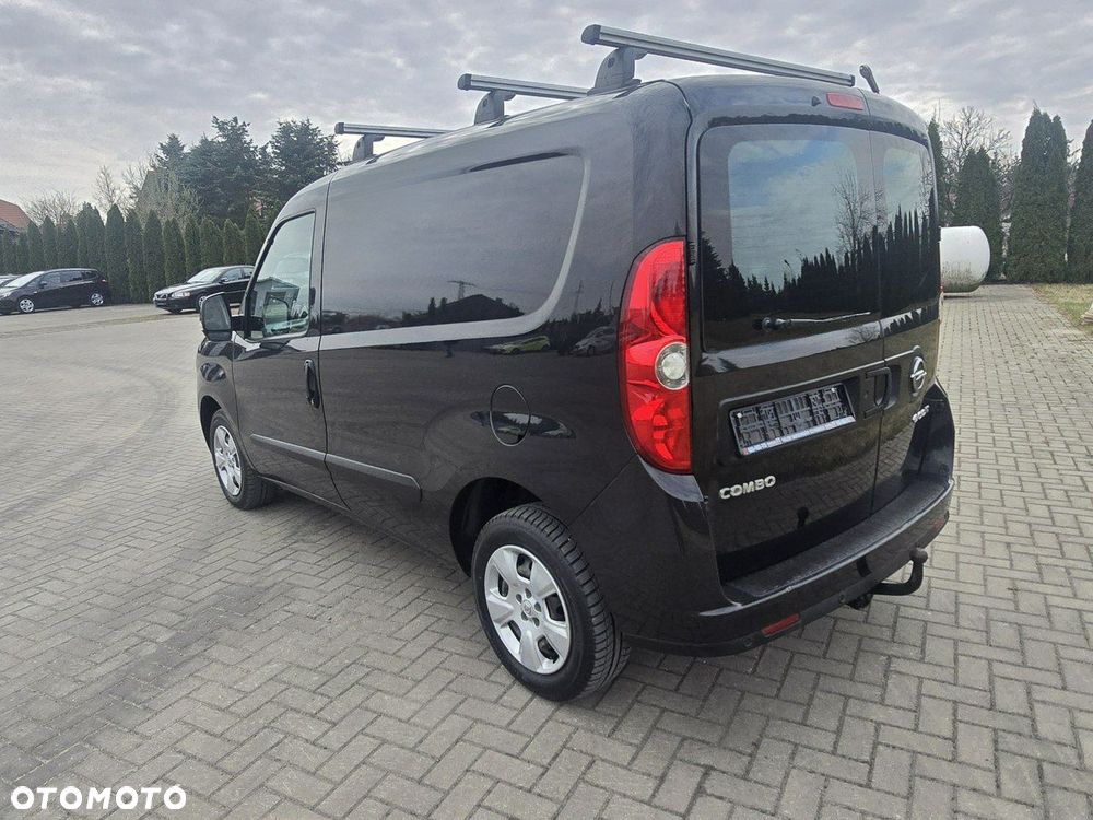 Opel Combo - 12