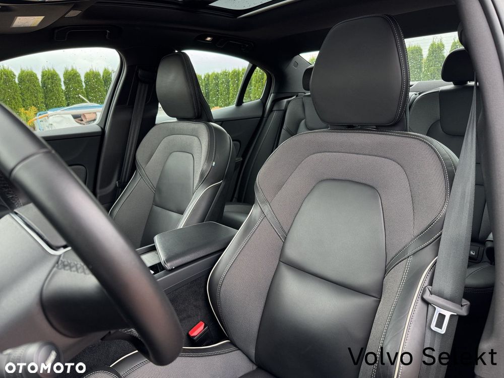 Volvo S60 B5 B AWD Ultimate Dark - 18