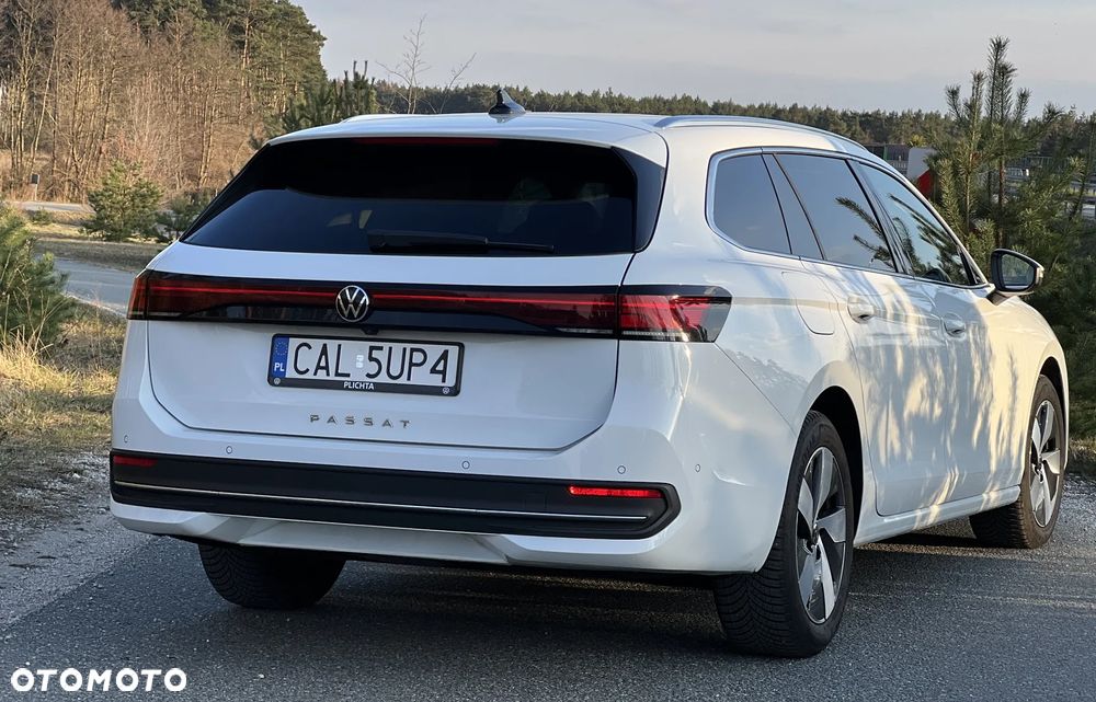 Volkswagen Passat - 16