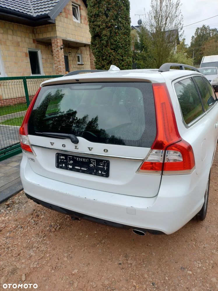 Volvo V70 D4 Momentum - 8