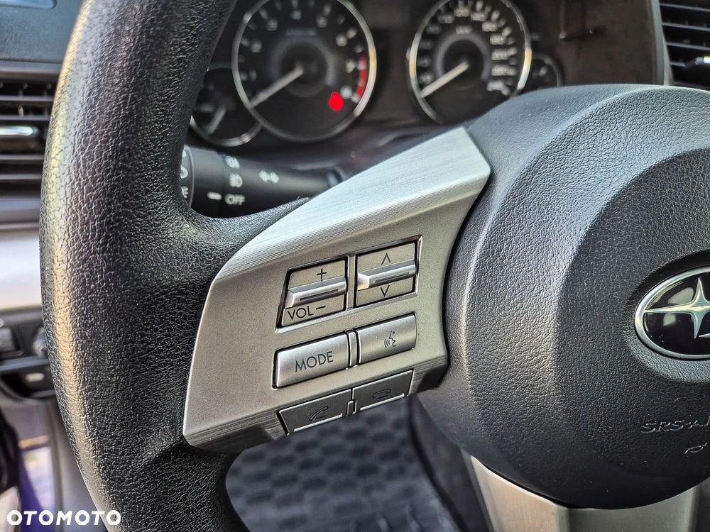 Subaru Legacy 2.0i Trend - 36