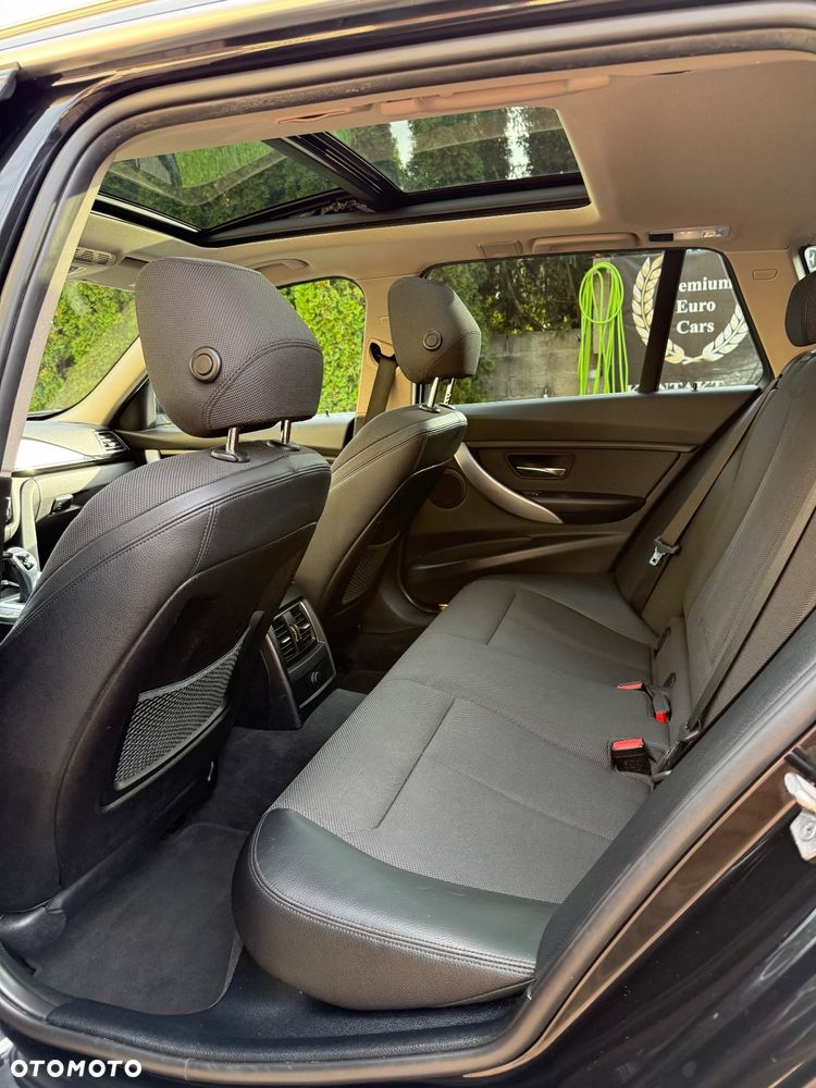 BMW Seria 3 320d Touring Sport-Aut Efficient Dynamics Edition Sport Line - 24