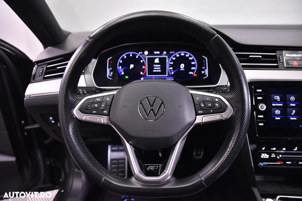 Volkswagen Passat - 17