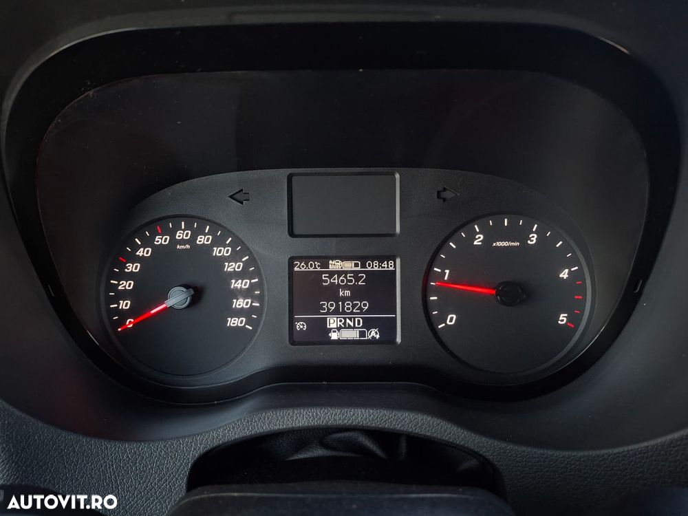 Mercedes-Benz Sprinter - 11