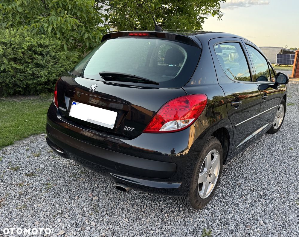 Peugeot 207 1.4 16V Trendy - 4
