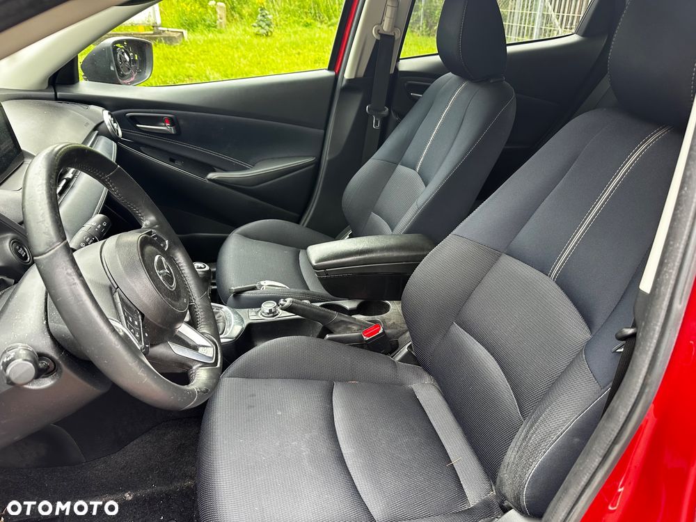 Mazda 2 - 10