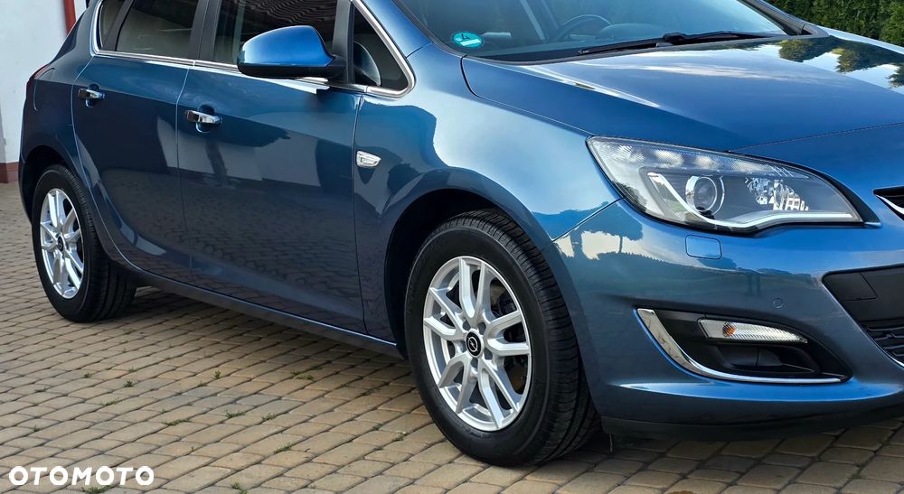 Opel Astra - 16