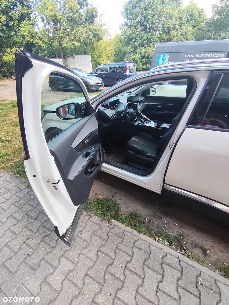 Peugeot 5008 1.2 PureTech Allure Pack S&S EAT8 - 5